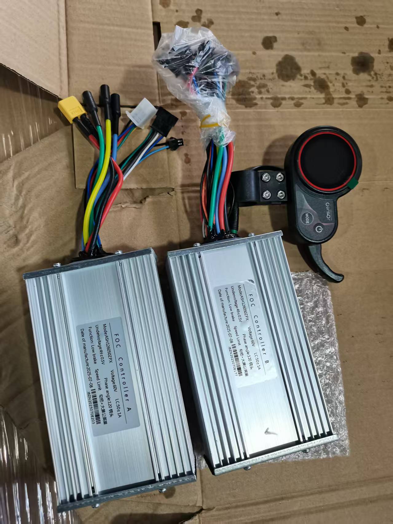 ชุดควบคุมสกู๊ตเตอร์ไฟฟ้า 60V 4 - 60V 5600W Dual Motor Electric Scooter บทวิจารณ์และราคา
